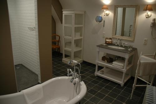 Couette-café Casa Romantico 4*